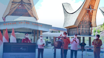 Presiden Jokowi Resmikan Bandara Toraja dan Pantar