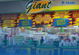 Kemenaker Minta Kejelasan Nasib 7000 PHK Karyawan Giant