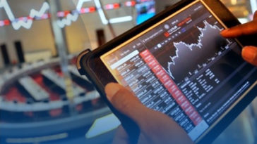IHSG Ditutup Melemah Menjelang Idulfitri