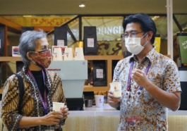 Indonesia Menampilkan Tenun dan Kopi di Pertemuan G20