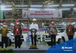 Jokowi Lepas Ekspor Perdana 2 Juta Mobil ke Australia