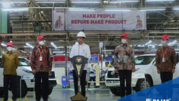 Jokowi Lepas Ekspor Perdana 2 Juta Mobil ke Australia