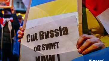 Fungsi SWIFT dan Dampak Ekonomi Negara yang Diblokir
