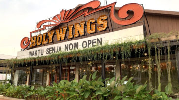 pajak holywings