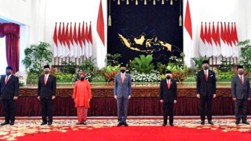 jokowi rombak kabinet