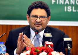 Pakistan Kenakan “Supertax” 10
