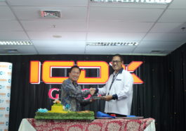 transaksi pasar fisik emas digital