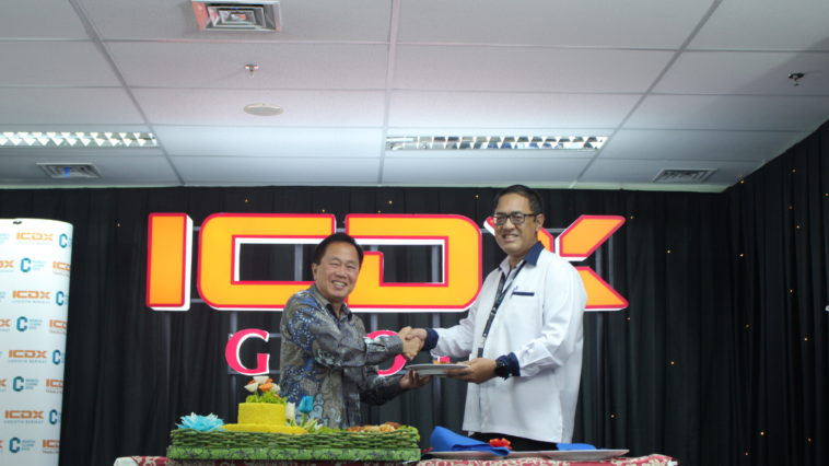 transaksi pasar fisik emas digital