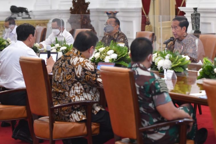 Vaksinasi “Booster” Jadi Syarat