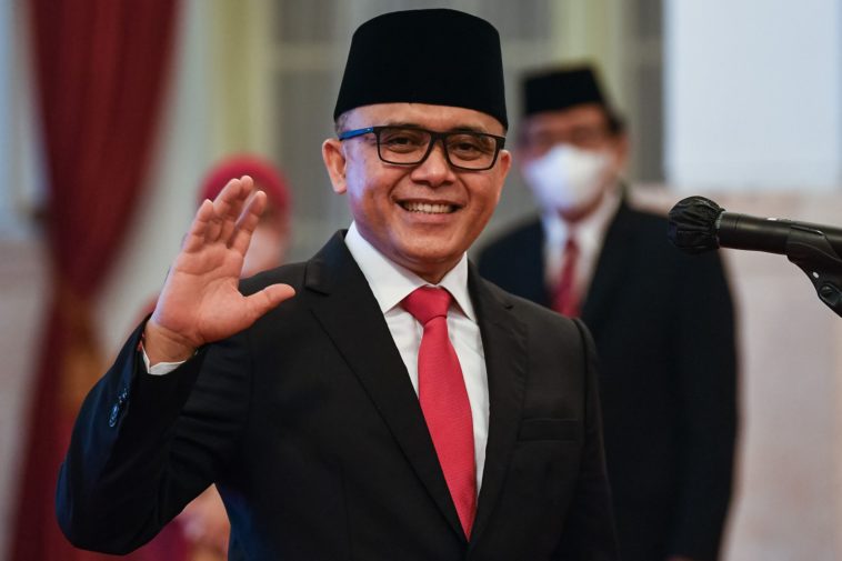 Azwar Anas Dilantik