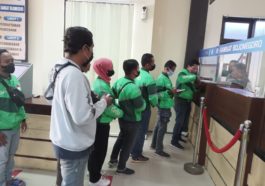 Ojek “On-line” Bojonegoro Manfaatkan Pembebasan PKB