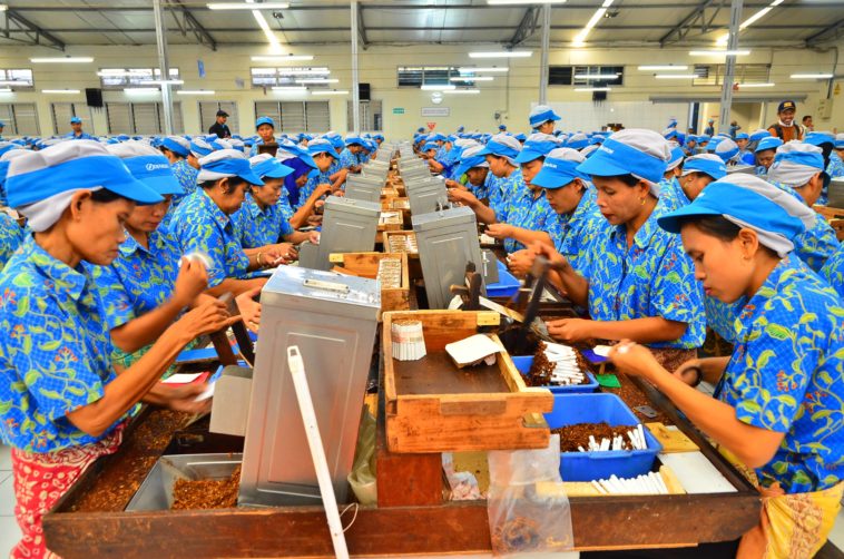 Dampak Kenaikan Cukai Rokok