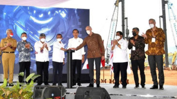 Jokowi Resmikan Pabrik Pipa