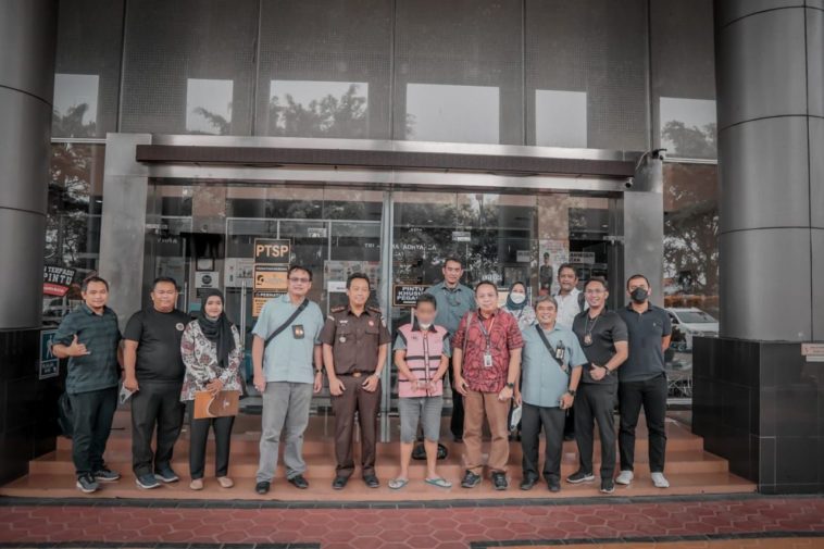 DJP Jaksel I Serahkan Tersangka Faktur Pajak Fiktif