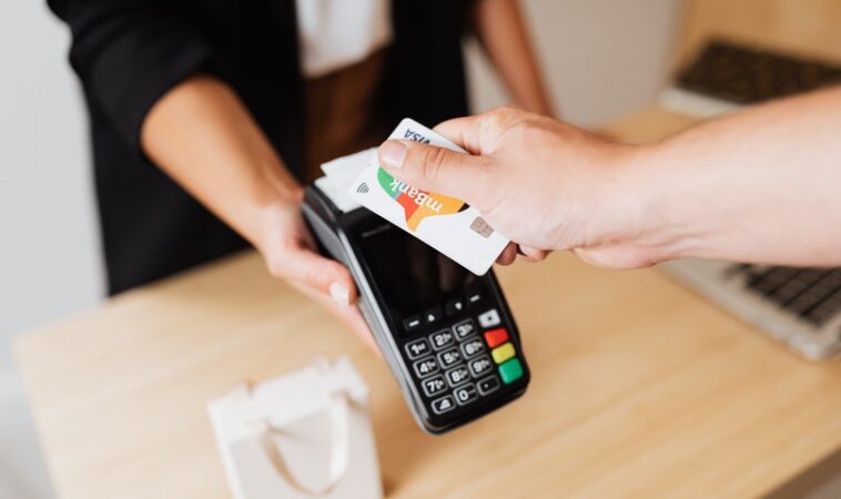 8 Tips Aman Transaksi Kartu Kredit On-line