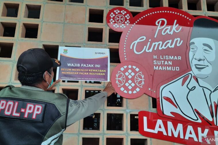 sanksi administratif restoran penunggak pajak