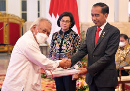 Jokowi Serahkan DIPA dan TKDD