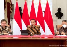 Jokowi Larang Ekspor Bijih Bauksit