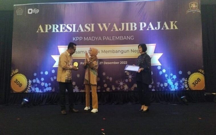 KPP Madya Palembang Apresiasi 25 WP Badan