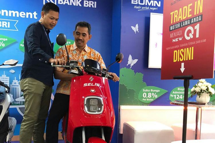 Pemkab Magetan Beri Diskon Pajak Motor Listrik