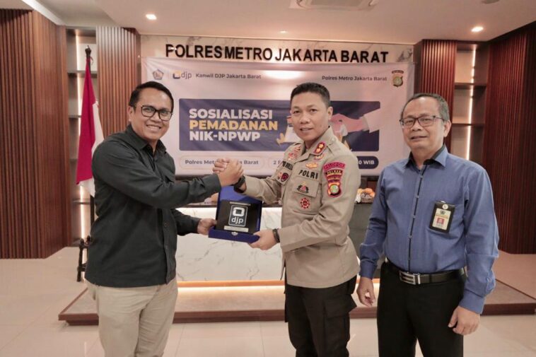 Polres Jakarta Barat Serentak Validasi NIK-NPWP