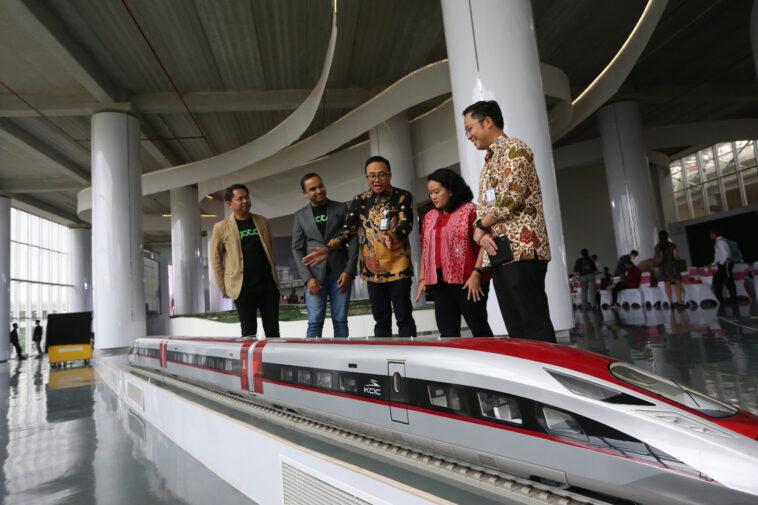 Akses Kereta Cepat