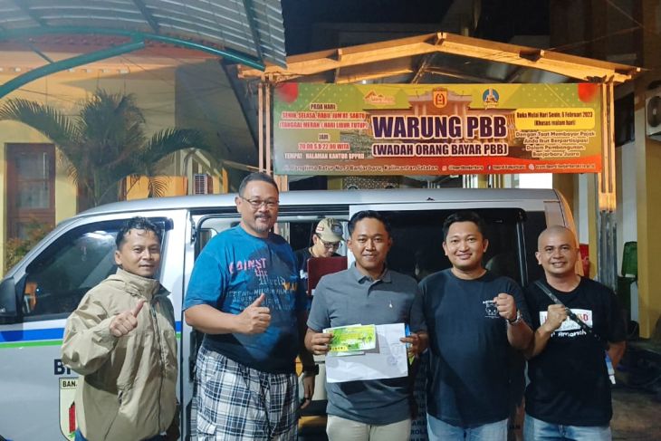 Bayar Pajak Bisa Malam Hari di Warung PBB