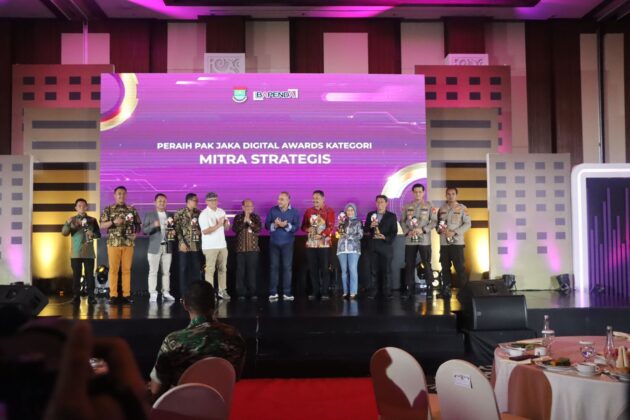Pemkab Tangerang Beri Penghargaan