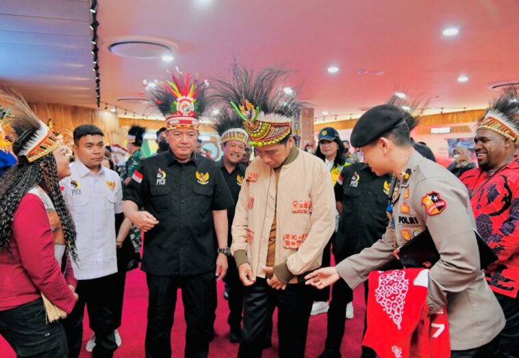 Jokowi Resmikan Papua Youth Creative Hub