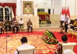 Seluruh Pemerintah Jangan Hedonistik