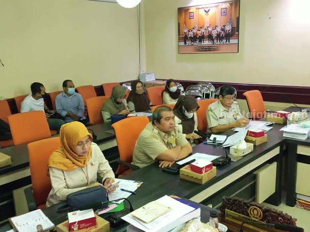 Realisasi Pajak dan Retribusi Surabaya