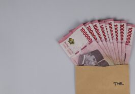 Apakah THR Juga Dikenakan Pajak?