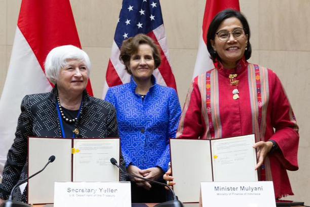 Amerika Serikat Hibah 649 Juta Dollar AS ke Indonesia
