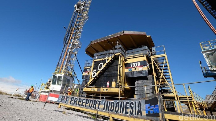 Jokowi Izinkan Freeport Indonesia Tetap Ekspor