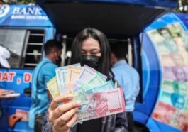 Uang Beredar Turun Maret 2023