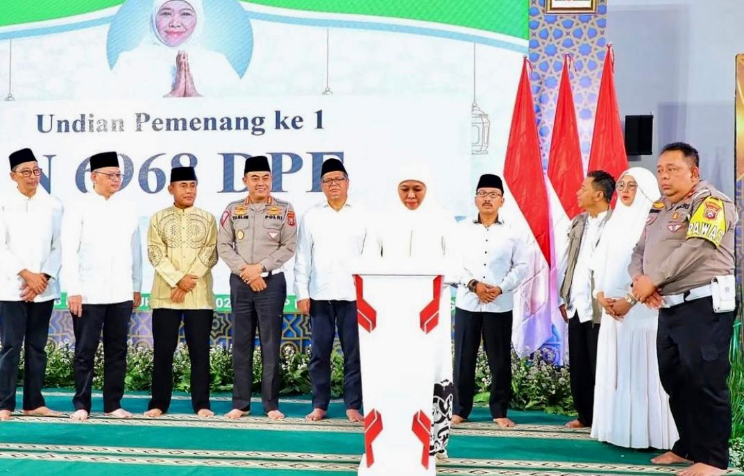 Pemprov Jatim Beri Hadiah Umrah