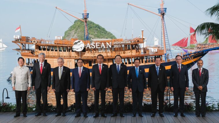 jokowi asean episentrum