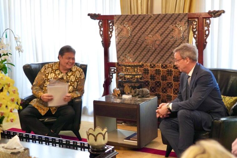 airlangga dan dubes uni eropa