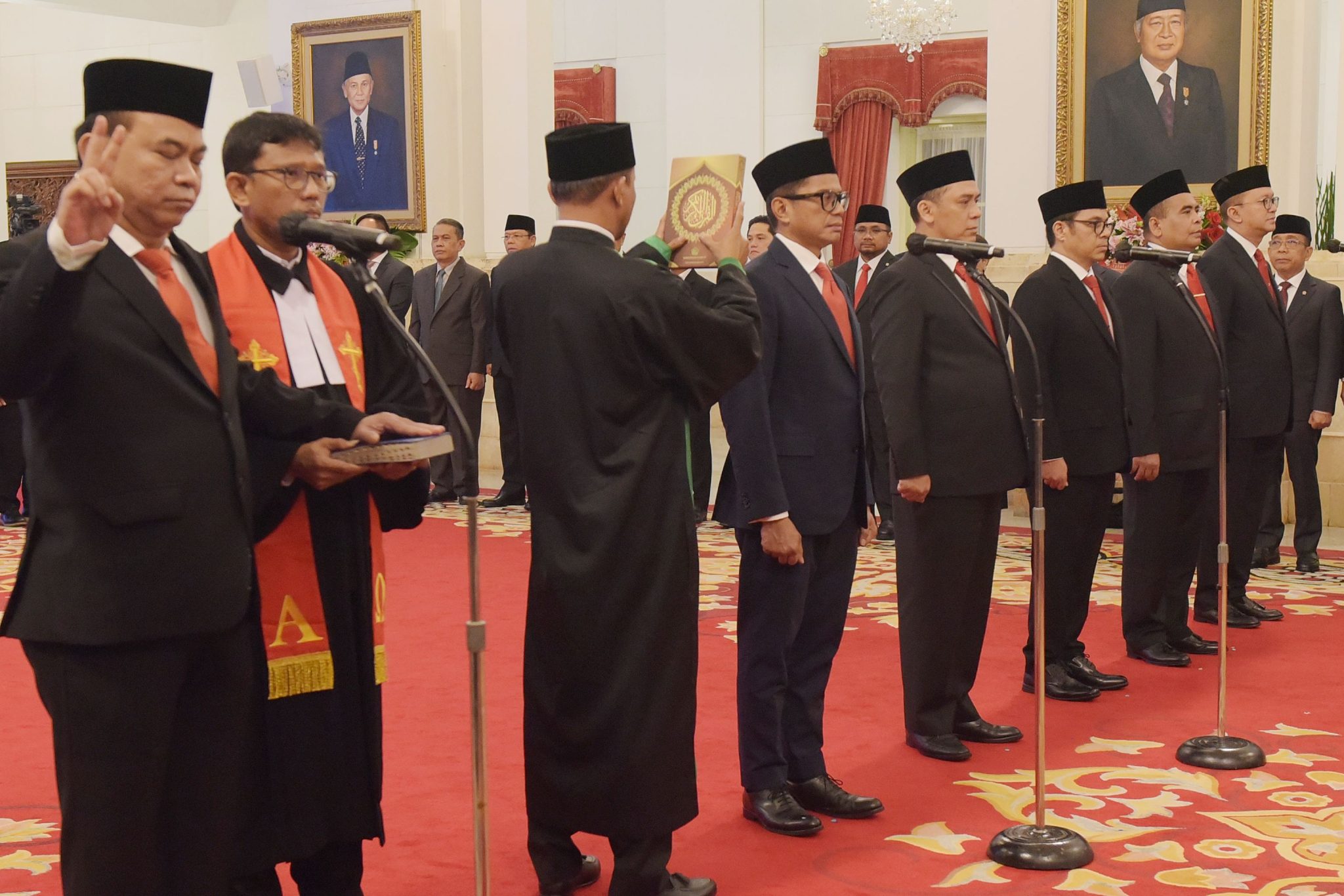 Jokowi Lantik Menkominfo dan Lima Wamen Baru