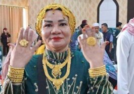jemaah haji ratusan gram emas