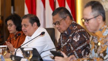 Airlangga: Pajak Karbon Berlaku