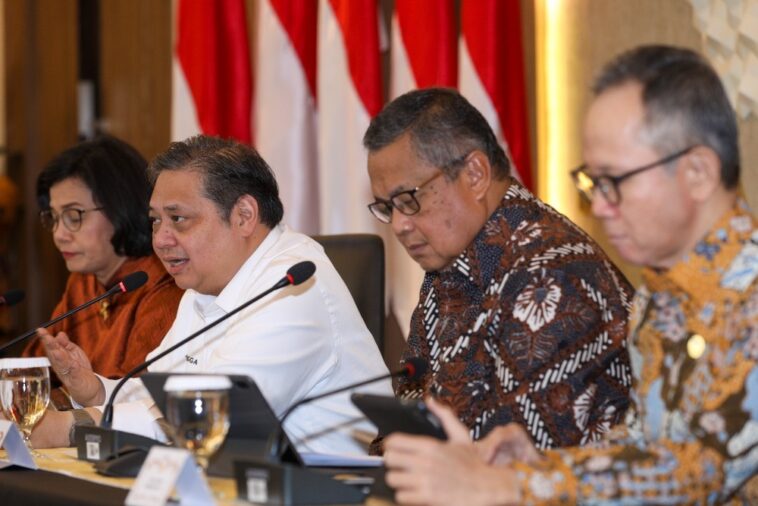 Airlangga: Pajak Karbon Berlaku