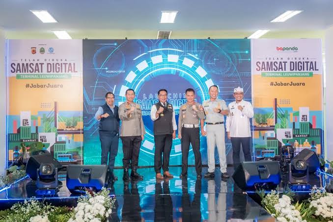 Bayar Pajak Kendaraan 5 Menit di Samsat Digital
