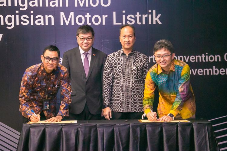 Pemerintah Akan Hapus Syarat Subsidi Pembelian Motor Listrik