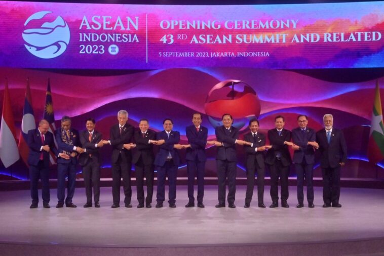 Jokowi Ajak ASEAN Kompak Wujudkan Pusat Pertumbuhan
