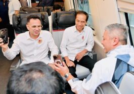 Jokowi Uji Coba Kereta Cepat