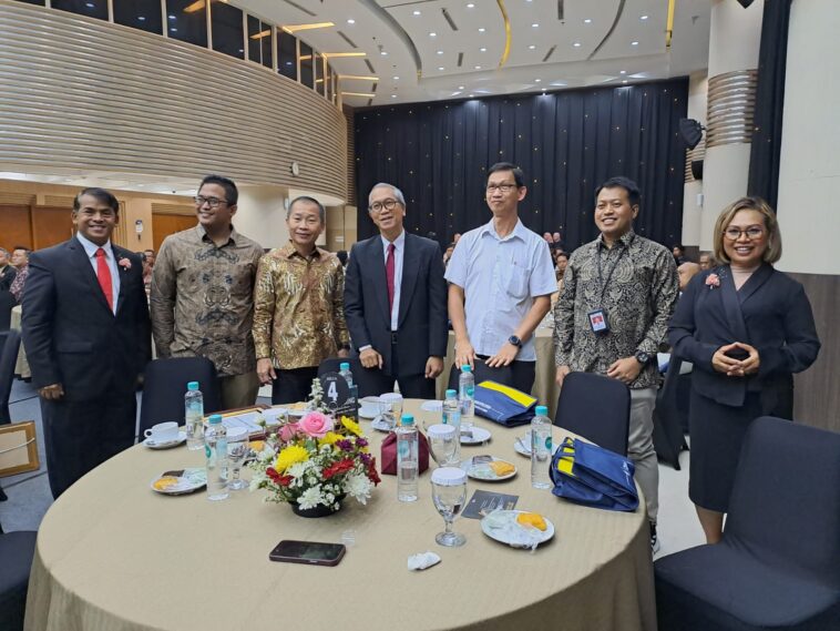 Kanwil DJP Jaksus Beri Penghargaan ke 45 Wajib Pajak