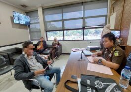 Kanwil DJP Jaktim Serahkan