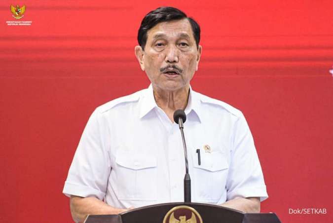 Luhut: Pemerintah Berencana Naikkan Pajak Kendaraan