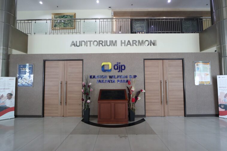 Penerimaan Pajak Kanwil DJP Jakbar